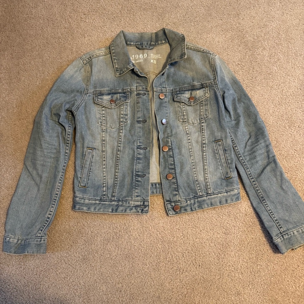 Gap 1969 Button Pocket Front Denim Jacket